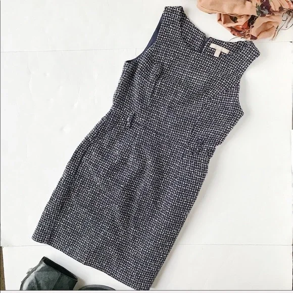 Banana Republic sleevless Sheath Dress/missing belt - Picture 4 of 7